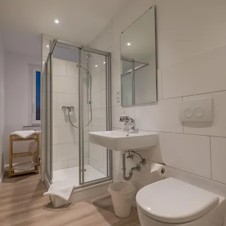 Easy&cosy Cityroom Отель 3*